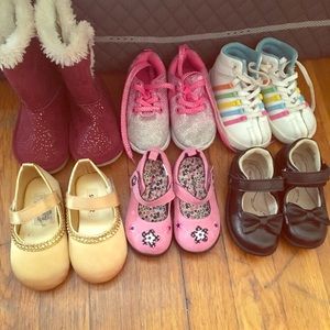 Girl shoes size 4-5